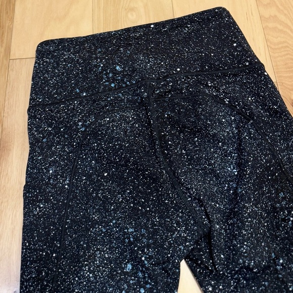 LIKE NEW Lululemon Women’s Fast & Free Crop II Nulux 19” Leggings - Picture 3 of 7